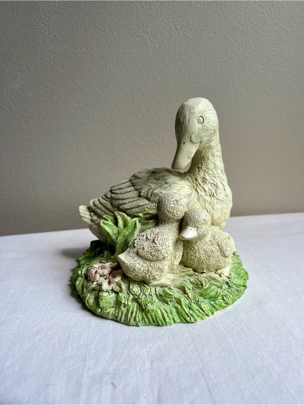 Cream Decorative Mama Duck and Her Ducklings Figurine with Green Base